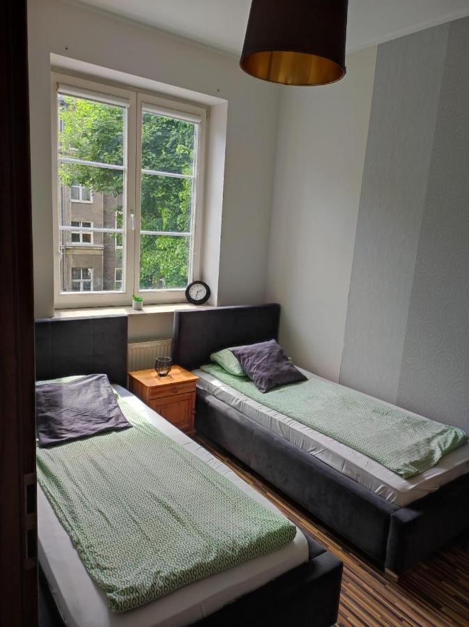Apartament Przy Fontannie Neptuna Gdansk Exterior photo